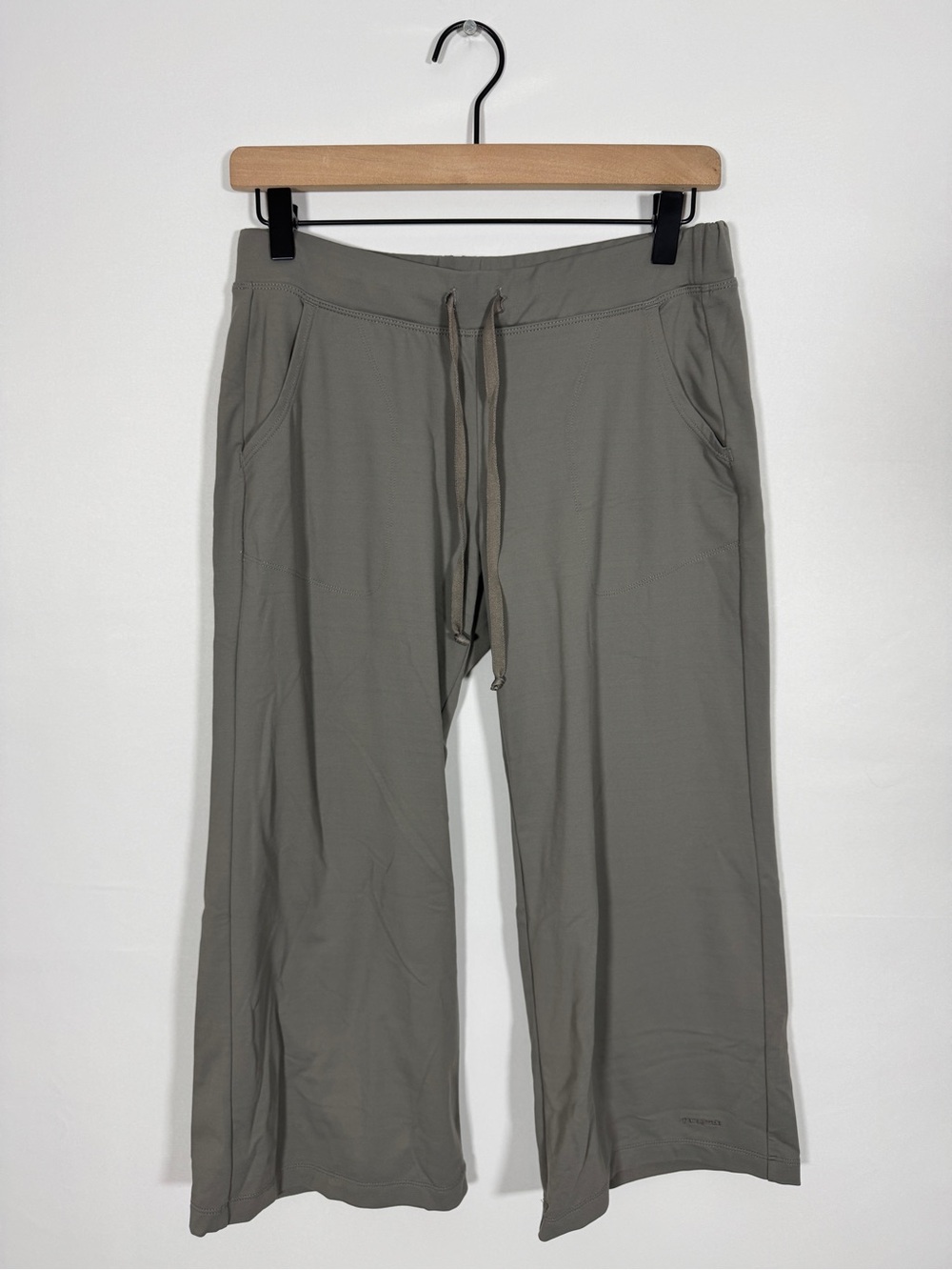 WAP151 {Patagonia} "Stella Capri" Gray Grey Tie Waist Wide Leg Pants